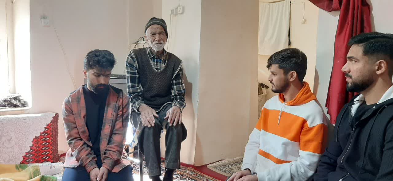 ارائه خدمات مراقبت در منزل به سالمندان روستای زیبد توسط گروه آموزشی پرستاری سلامت جامعه