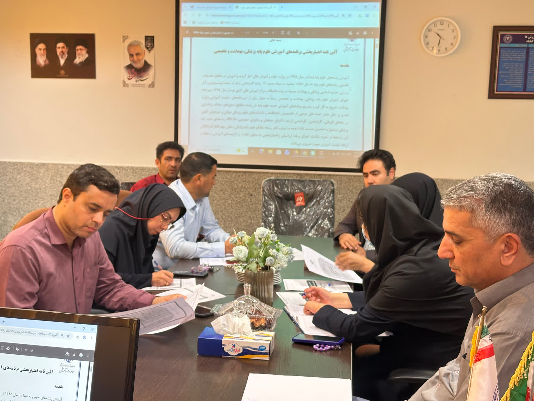 برگزاری جلسه ارزیابی درونی دانشکده پرستاری با هدف بازنگری در فرآیندهای اعتباربخشی تحصیلات تکمیلی دانشکده